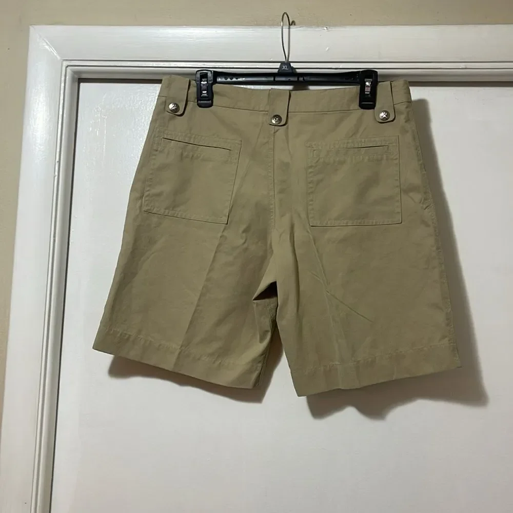NWT great Wolf Lodge, women’s Woodland shorts khaki size 10